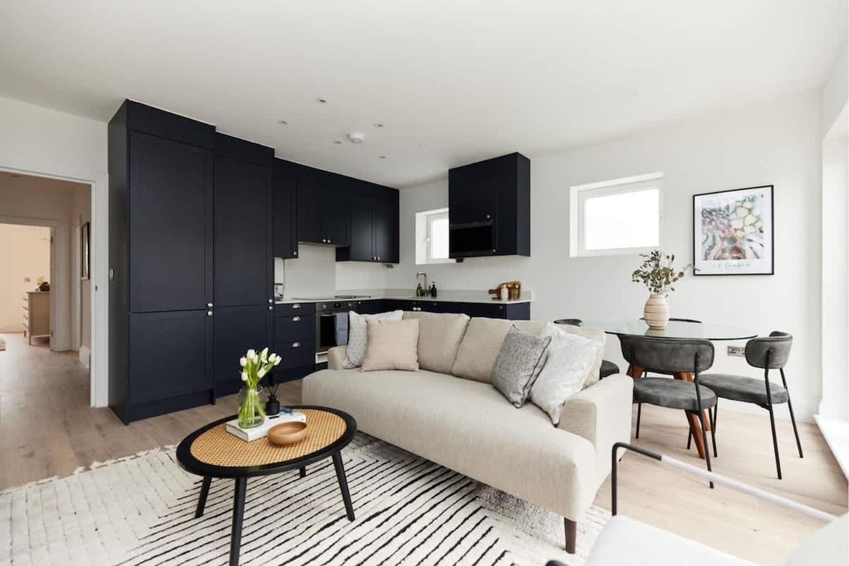 The Wembley Park Wonder - Charming 2bdr Flat With Balcony * Londres