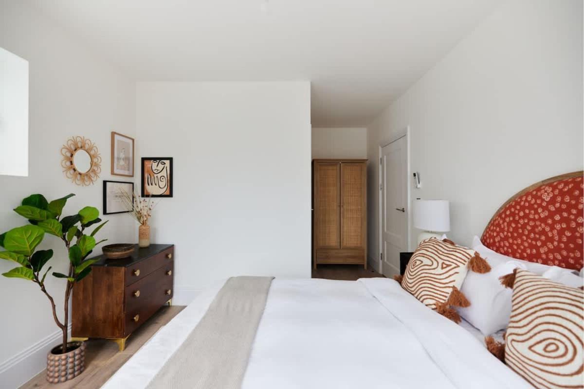 The Wembley Park Wonder - Charming 2bdr Flat With Balcony Apartamento