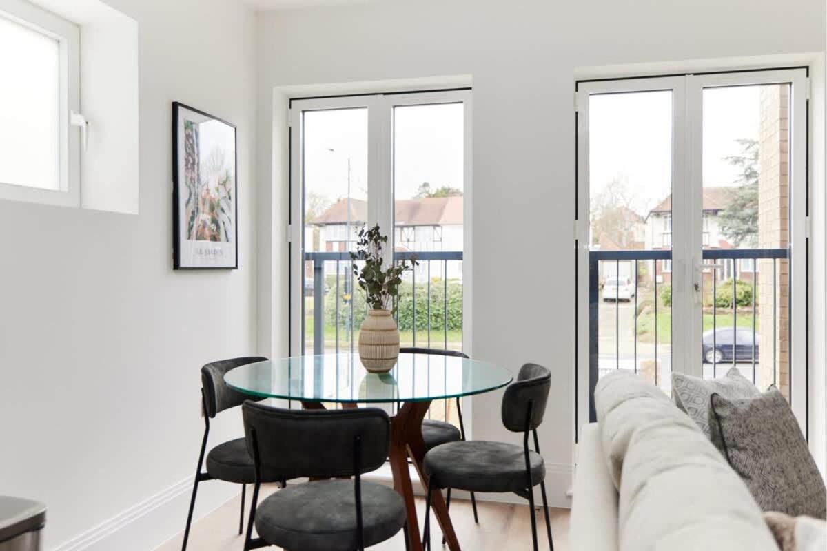 Apartamento The Wembley Park Wonder - Charming 2bdr Flat With Balcony Londres