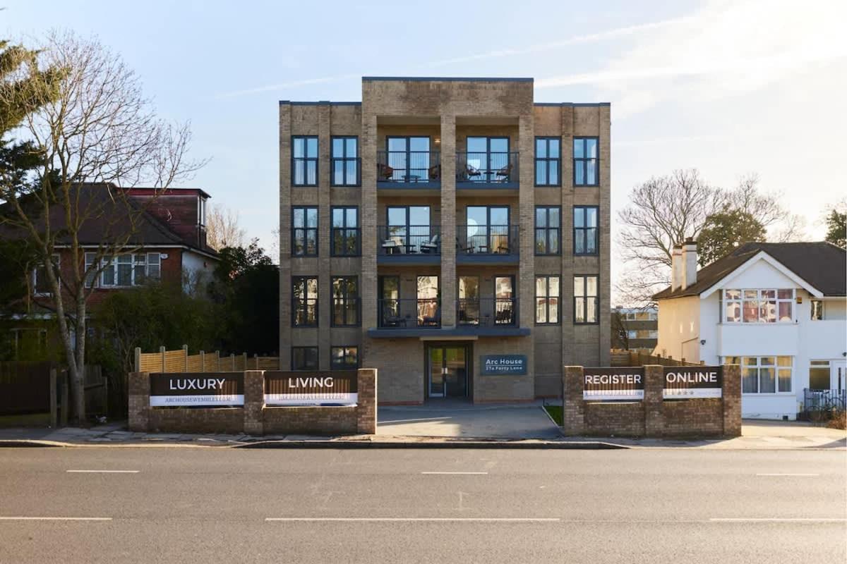 The Wembley Park Wonder - Charming 2bdr Flat With Balcony Londres